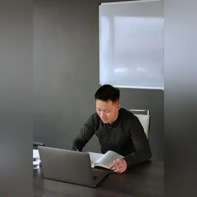 周雅莉